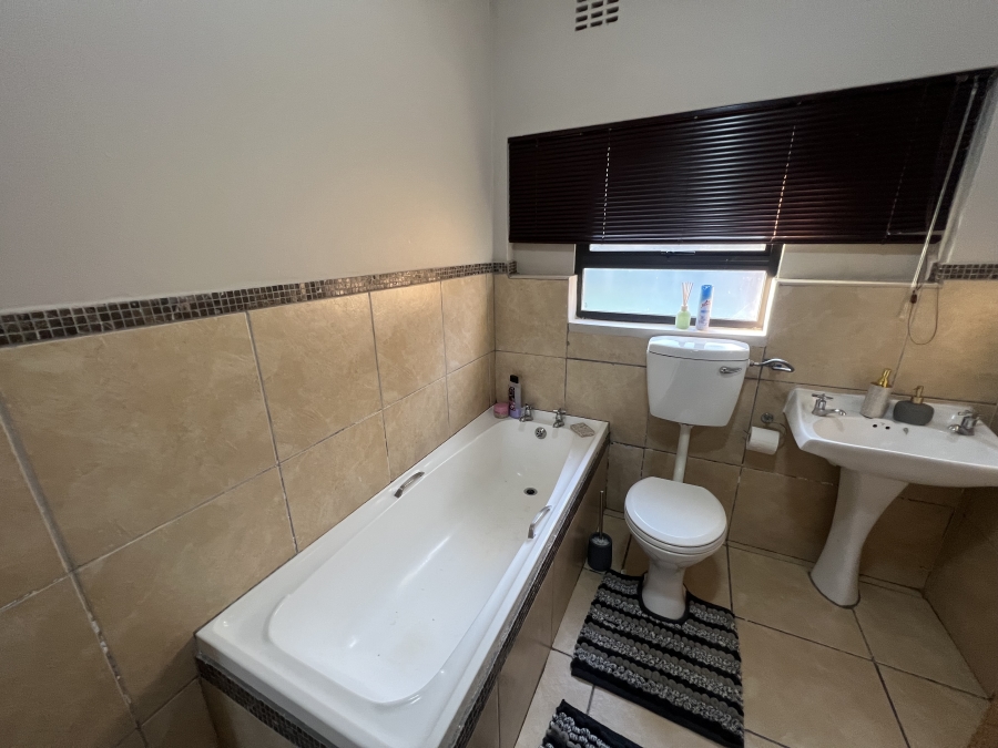 3 Bedroom Property for Sale in Nahoon Eastern Cape